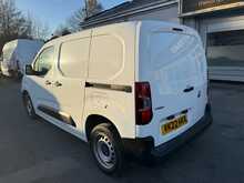 Vauxhall Combo 1.5 Turbo D 2000 Dynamic Panel Van 4dr Diesel Manual L1 H1 Euro 6 (100 ps)
