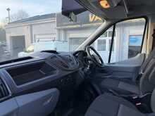 Ford Transit 2.0 350 EcoBlue Chassis Cab 2dr Diesel Manual RWD L2 H1 Euro 6 (DRW) (130 ps)