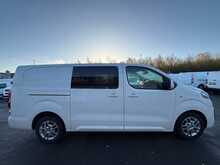 Vauxhall Vivaro Turbo D 3100 Sportive