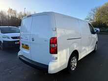 Vauxhall Vivaro Turbo D 2900 Sportive