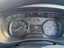 Vauxhall Vivaro Turbo D 2900 Sportive