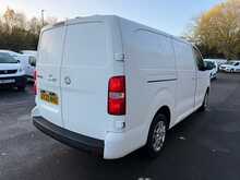 Vauxhall Vivaro 1.5 Turbo D 2900 Sportive Panel Van 5dr Diesel Manual L2 H1 Euro 6 (s/s) (100 ps)