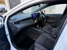 Toyota Corolla 1.8 VVT-h Car Derived Van 5dr Petrol Hybrid CVT Euro 6 (s/s) (140 ps)