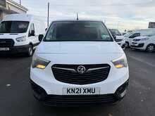 Vauxhall Combo 1.5 Turbo D 2300 Dynamic LWB AIR CON Van 4dr Diesel Manual L2 H1 Euro 6 (100 ps)
