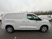 Vauxhall Combo 1.5 Turbo D 2300 Pro LWB AIR CON 6dr Diesel Manual L2 H1 Euro 6 (s/s) (100 ps)