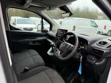 Vauxhall Combo 1.5 Turbo D 2300 Pro LWB AIR CON 6dr Diesel Manual L2 H1 Euro 6 (s/s) (100 ps)