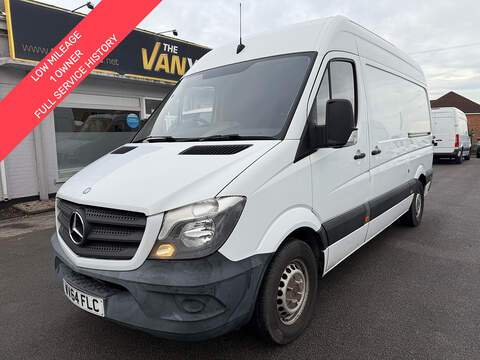 2.1 313 CDi LOW MILEAGE Van MWB Diesel Manual RWD L2 (129 bhp) 2.1 4dr Panel Van Manual Diesel