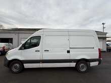 Mercedes-Benz Sprinter 2.1 314 CDI Progressive MWB Van 5dr Diesel Manual RWD L2 H2 Euro 6 (s/s) (143 ps)