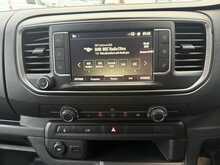 Vauxhall Vivaro 1.5 Turbo D 2900 Pro Panel LWB AIR CON REVERSE CAMERA 6dr Diesel Manual L2 H1 Euro 6 (s/s) (100 ps)