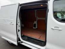 Vauxhall Vivaro Turbo D 2900 Sportive