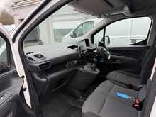 Peugeot Partner BlueHDi 1000 Professional