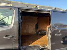 Renault Trafic 1.6 dCi 27 Sport Nav Panel Van 5dr Diesel Manual SWB Standard Roof Euro 6 (120 ps)