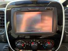 Renault Trafic 1.6 dCi 27 Sport Nav Panel Van 5dr Diesel Manual SWB Standard Roof Euro 6 (120 ps)