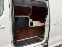 Vauxhall Vivaro 1.5 Turbo D 2900 Sportive LWB AIR CON TWIN SIDE DOORS 5dr Diesel Manual L2 H1 Euro 6 (s/s) (100 ps)