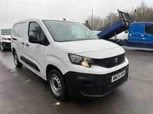 Peugeot Partner BlueHDi 950 Professional Premium +