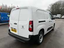 Peugeot Partner BlueHDi 950 Professional Premium +