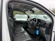 Vauxhall Vivaro Crew Turbo D 2700 Sportive
