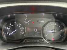 Vauxhall Vivaro Crew Turbo D 2700 Sportive