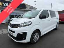 Vauxhall Vivaro Crew Turbo D 2700 Sportive