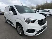 Vauxhall Combo 1.5 Turbo D 2300 Sportive 3 SEATS AIR CON SWB Van 4dr Diesel Manual L1 H1 Euro 6 (100 ps)