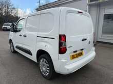 Vauxhall Combo 1.5 Turbo D 2300 Sportive 3 SEATS AIR CON SWB Van 4dr Diesel Manual L1 H1 Euro 6 (100 ps)