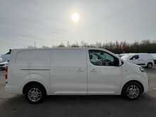 Vauxhall Vivaro Turbo D 2900 Sportive