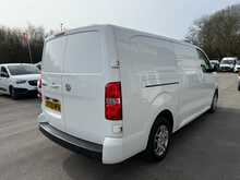 Vauxhall Vivaro Turbo D 2900 Sportive