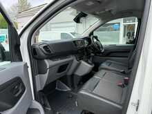 Peugeot Expert 1.5 BlueHDi 1000 Professional Combi 6 SEATS AIR CON Compact Panel Van 6dr Diesel Manual SWB Euro