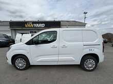 Vauxhall Combo 1.5 Turbo D 2300 Pro SWB AIR CON R CAMERA SAT NAV Van 5dr Diesel Manual L1 H1 Euro 6 (s/s) (100 ps)