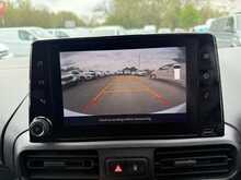 Vauxhall Combo 1.5 Turbo D 2300 Pro SWB AIR CON R CAMERA SAT NAV Van 5dr Diesel Manual L1 H1 Euro 6 (s/s) (100 ps)