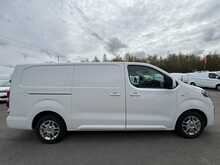 Vauxhall Vivaro Turbo D 2900 Sportive