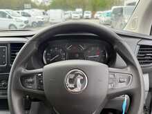 Vauxhall Vivaro Turbo D 2900 Sportive