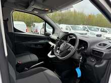 Vauxhall Combo 1.6 Turbo D 2300 Sportive SWB AIR CON Van 4dr Diesel Manual L1 H1 Euro 6 (s/s) (100 ps)