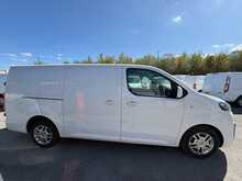 Vauxhall Vivaro Turbo D 2900 Sportive