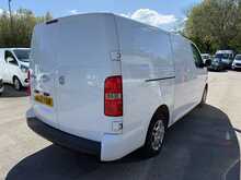 Vauxhall Vivaro Turbo D 2900 Sportive