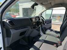 Vauxhall Vivaro Turbo D 2900 Sportive