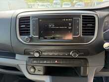 Vauxhall Vivaro Turbo D 2900 Sportive