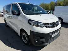 Vauxhall Vivaro 2.0 Turbo D 3100 Dynamic Crew 6 SEAT AIR CON SAT NAV Van Double Cab 5dr Diesel Manual L2 H1 (145 ps)