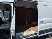 Ford Transit 350 EcoBlue Leader