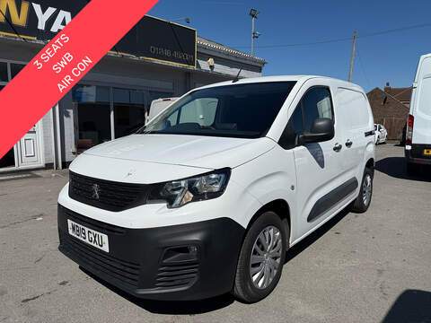 1.5 BlueHDi 1000 Professional 3 SEAT SWB AIR CON Van 5dr Diesel Manual SWB Euro 6 (100 bhp) 1.5 5dr Panel Van Manual Diesel