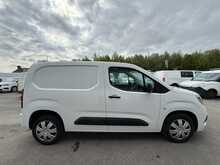 Vauxhall Combo 1.6 Turbo D 2300 Sportive SWB AIR CON Van 4dr Diesel Manual L1 H1 Euro 6 (s/s) (100 ps)