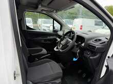 Vauxhall Combo 1.6 Turbo D 2300 Sportive SWB AIR CON Van 4dr Diesel Manual L1 H1 Euro 6 (s/s) (100 ps)