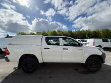 Toyota Hilux 2.4 D-4D Active Pickup Double Cab AIR CON TOW BAR 4dr Diesel Manual 4WD Euro 6 (3.5t) (150 ps)