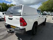 Toyota Hilux 2.4 D-4D Active Pickup Double Cab AIR CON TOW BAR 4dr Diesel Manual 4WD Euro 6 (3.5t) (150 ps)