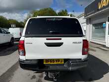 Toyota Hilux 2.4 D-4D Active Pickup Double Cab AIR CON TOW BAR 4dr Diesel Manual 4WD Euro 6 (3.5t) (150 ps)