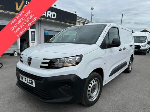 1.5 BlueHDi 950 Professional 3 SEATS Long AIR CON DAB NEW SHAPE Van 6dr Diesel Manual LWB (100 ps) 1.5 6dr Panel Van Manual Diesel