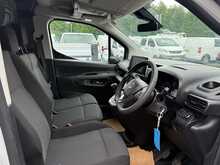 Vauxhall Combo 1.5 Turbo D 2300 Pro 3 SEAT SWB SAT NAV R CAMERA Van 5dr Diesel Manual L1 H1 Euro 6 (s/s) (100 ps)
