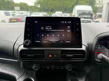 Vauxhall Combo 1.5 Turbo D 2300 Pro 3 SEAT SWB SAT NAV R CAMERA Van 5dr Diesel Manual L1 H1 Euro 6 (s/s) (100 ps)