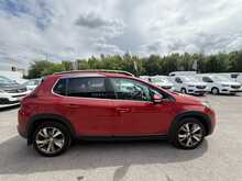 Peugeot 2008 1.2 Petrol PureTech Allure