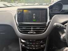 Peugeot 2008 1.2 Petrol PureTech Allure